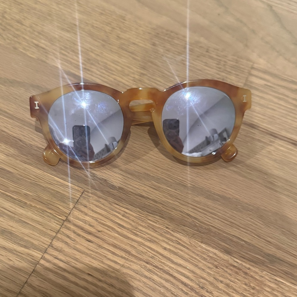 Illesteva Leonard Mirrored Sunglasses